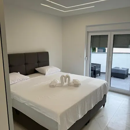 Apartmani Emanuel Nin Exteriör bild